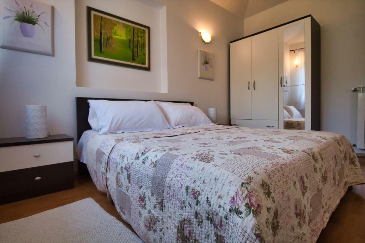 Apartments Si Rovinj Ngoại thất bức ảnh