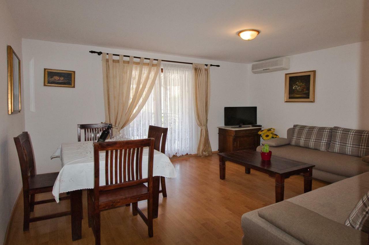 Apartments Si Rovinj Ngoại thất bức ảnh